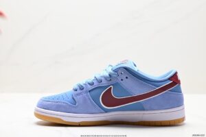 sb-dunks-phillies-5.jpg