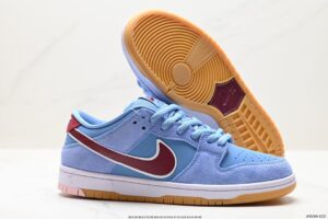 sb-dunks-phillies-7.jpg