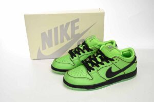 sb-dunks-powerpuff-1-2.jpg