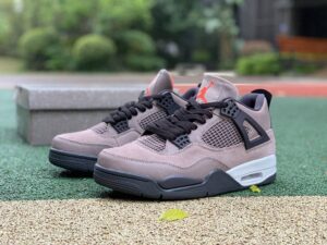 taupe_3.jpg