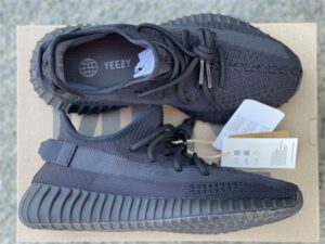 yeezy-boost-350-onyx-2-1.jpg