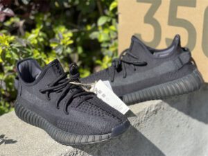 yeezy-boost-350-onyx-3-1.jpg