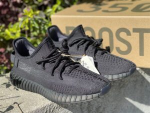 yeezy-boost-350-onyx-4-1.jpg