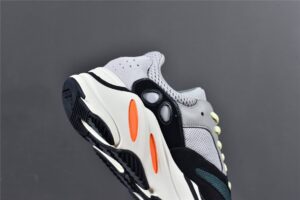 yeezyboost700waverunner_10.jpg