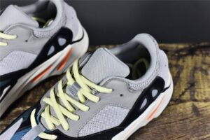 yeezyboost700waverunner_5.jpg