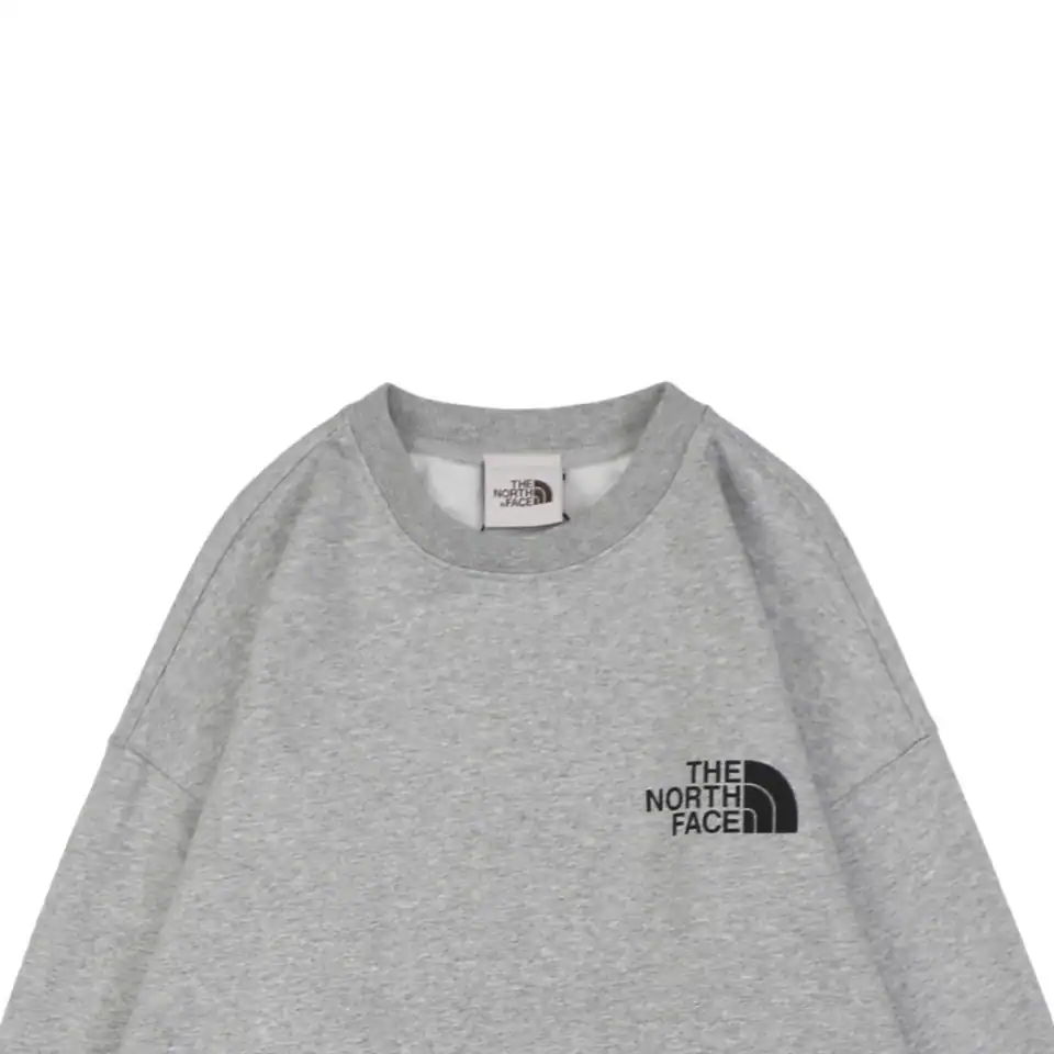 The-North-Face-Logo-Box-Graphic-Crewneck-Sweatshirt14.jpeg.webp