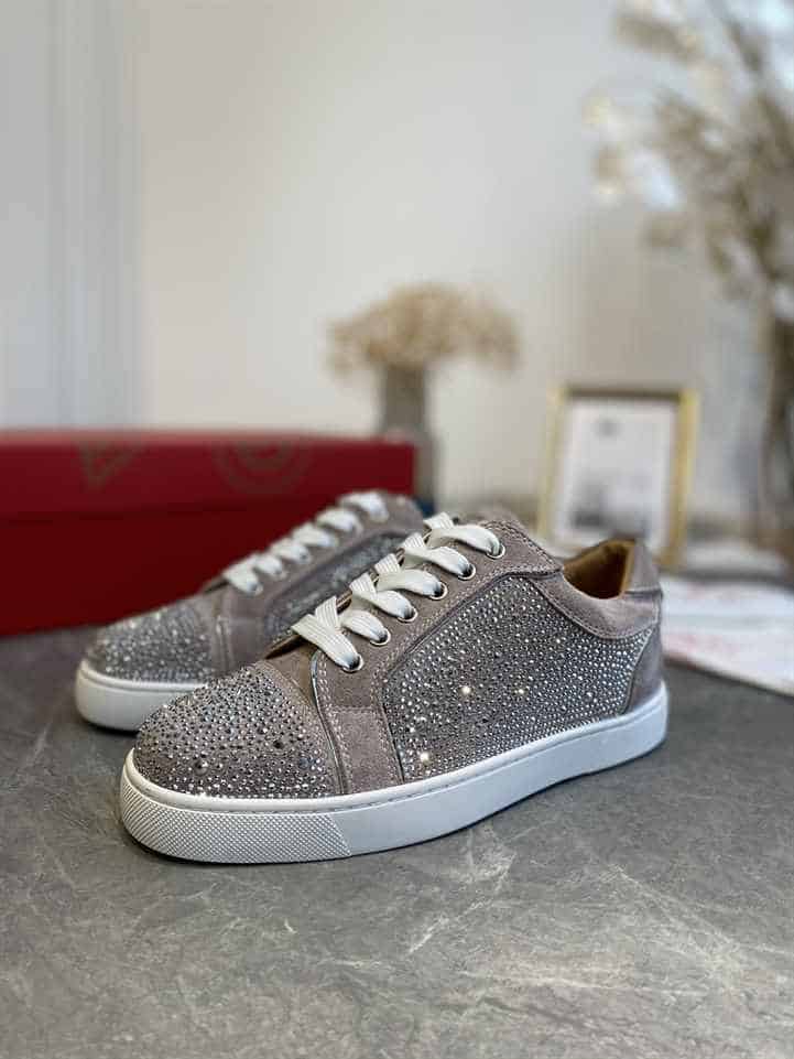 CHRISTIAN LOUBOUTIN LOW TOP SNEAKER