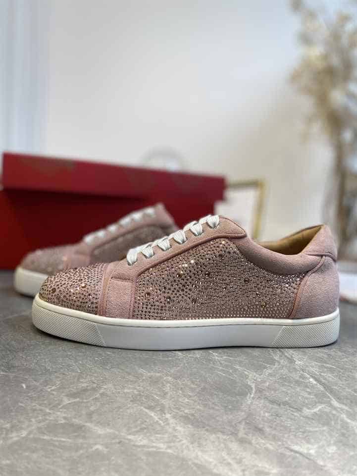 CHRISTIAN LOUBOUTIN LOW TOP SNEAKER