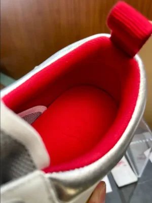 CHRISTIAN-LOUBOUTIN-ASTROLOUBI-SNEAKER-CL172-9.webp