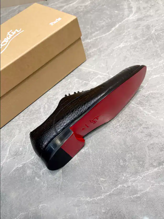 CHRISTIAN-LOUBOUTIN-CORTEO-LDC016-6.webp