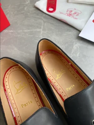 CHRISTIAN-LOUBOUTIN-DANDELION-TASSEL-LDC009-4.webp