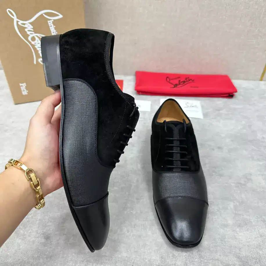 CHRISTIAN-LOUBOUTIN-GREGGO-LOAFERS-LDC032-3.webp