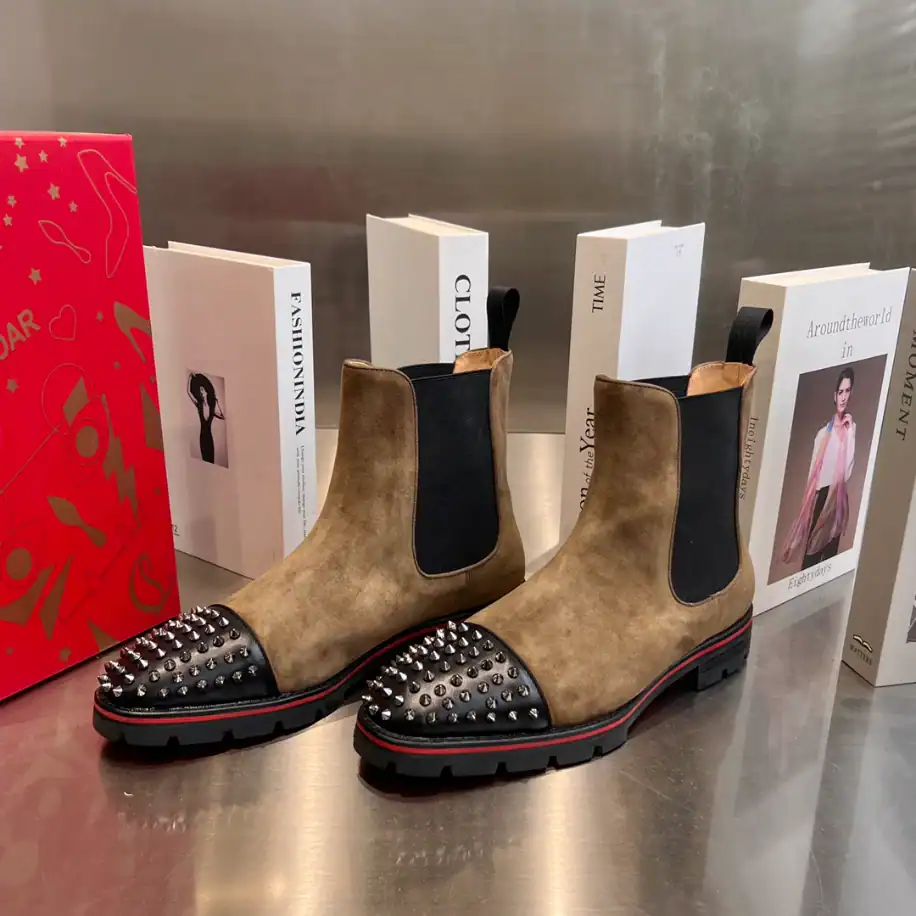 CHRISTIAN LOUBOUTIN HIGH-TOP SNEAKER