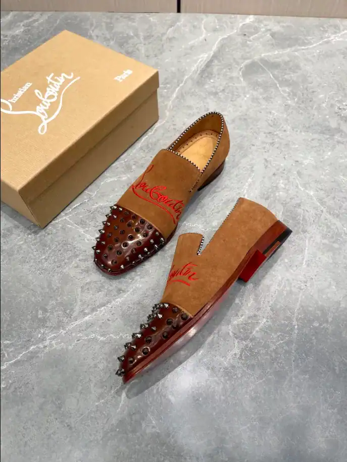 CHRISTIAN-LOUBOUTIN-SPOOKY-LOAFERS-LDC025-12.webp