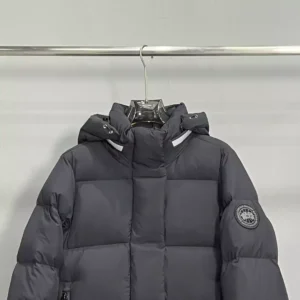 Canada-Goose-Byward-Parka-Black-Label-CG025-4.webp