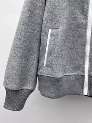 Canada-Goose-Chilliwack-Bomber-Kind-Fleece-HUMANATURE-CG018-3.webp