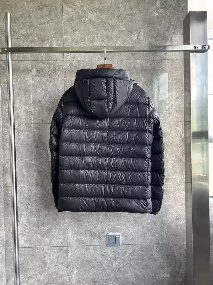 Canada-Goose-Crofton-Hoody-Jacket-CG021-4.webp