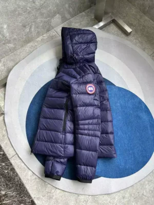 Canada-Goose-Crofton-Hoody-Jacket-CG022-4.webp