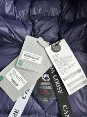 Canada-Goose-Crofton-Hoody-Jacket-CG022-5.webp