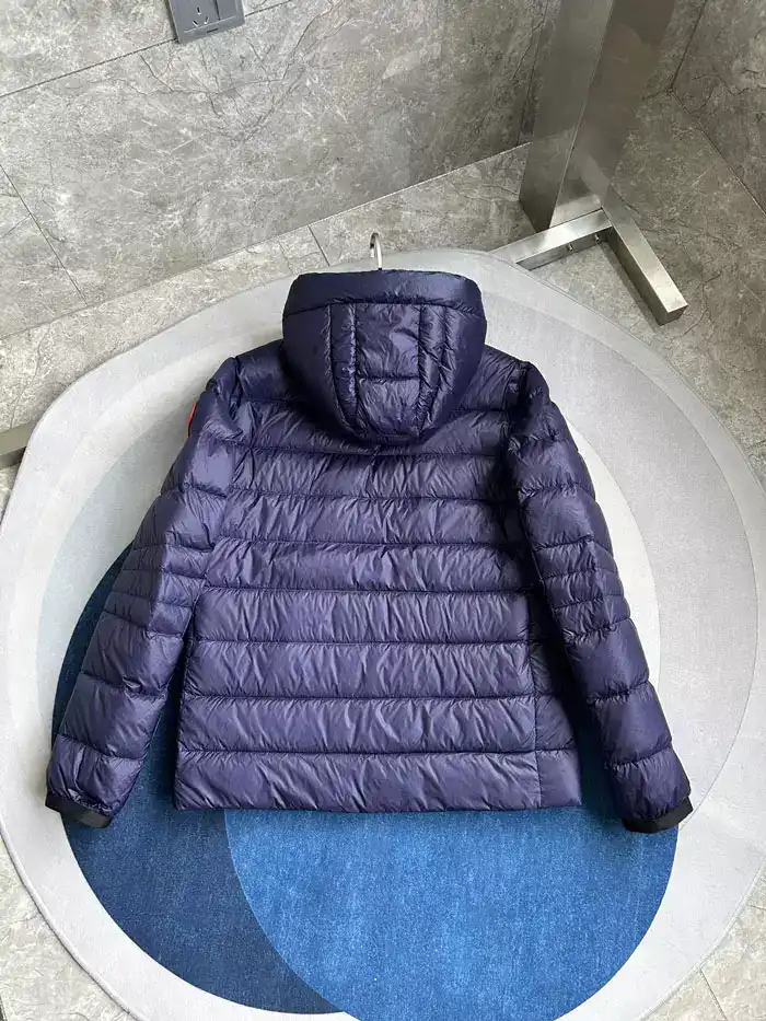Canada-Goose-Crofton-Hoody-Jacket-CG022-7.webp