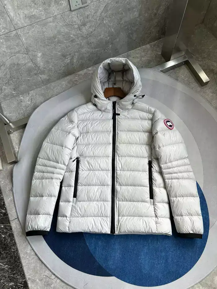 Canada-Goose-Crofton-Hoody-Jacket-CG023-5.webp
