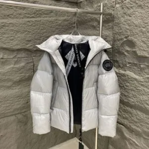 Canada-Goose-Crofton-Puffer-Jacket-CG011.jpg