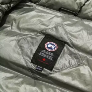Canada-Goose-Crofton-Vest-CG037-5.webp