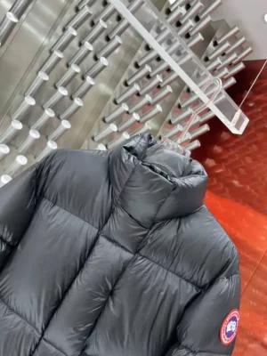 Canada-Goose-Cypress-Cropped-Puffer-Jacket-CG002-7.webp
