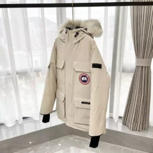Canada-Goose-Expedition-Parka-CG031-1.webp