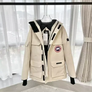 Canada-Goose-Expedition-Parka-CG031-5.webp