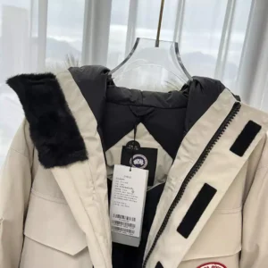 Canada-Goose-Expedition-Parka-CG031-6.webp