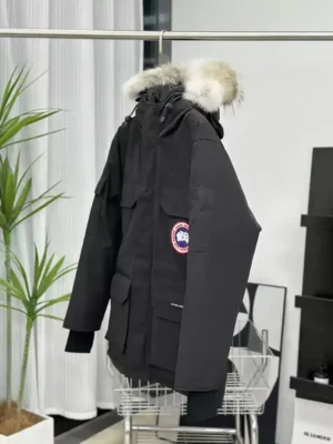 Canada-Goose-Expedition-Parka-Heritage-CG041-4.webp