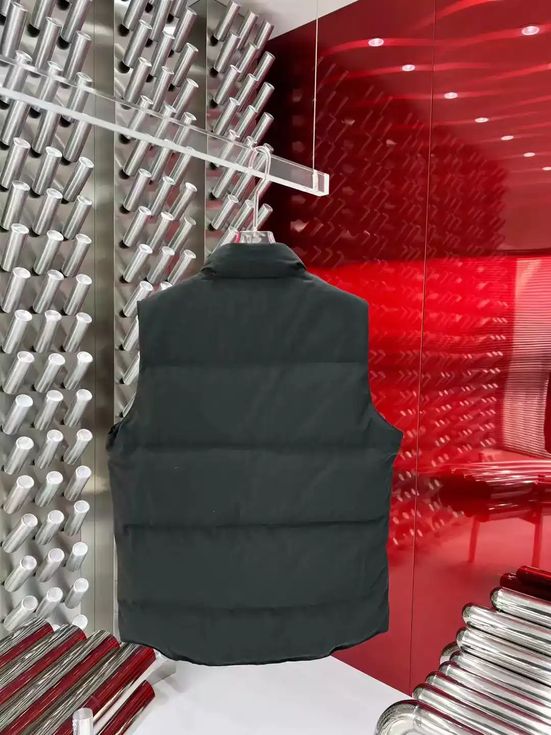 Canada-Goose-Freestyle-Crew-Vest-CG047-7.webp