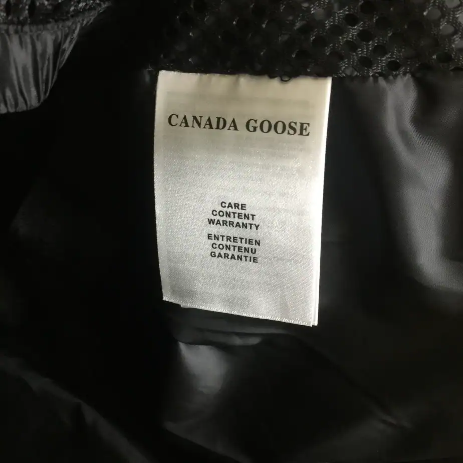 Canada-Goose-Jacket-CG078-7.webp