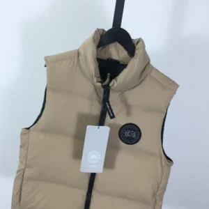 Canada-Goose-Jacket-CG080-3.webp