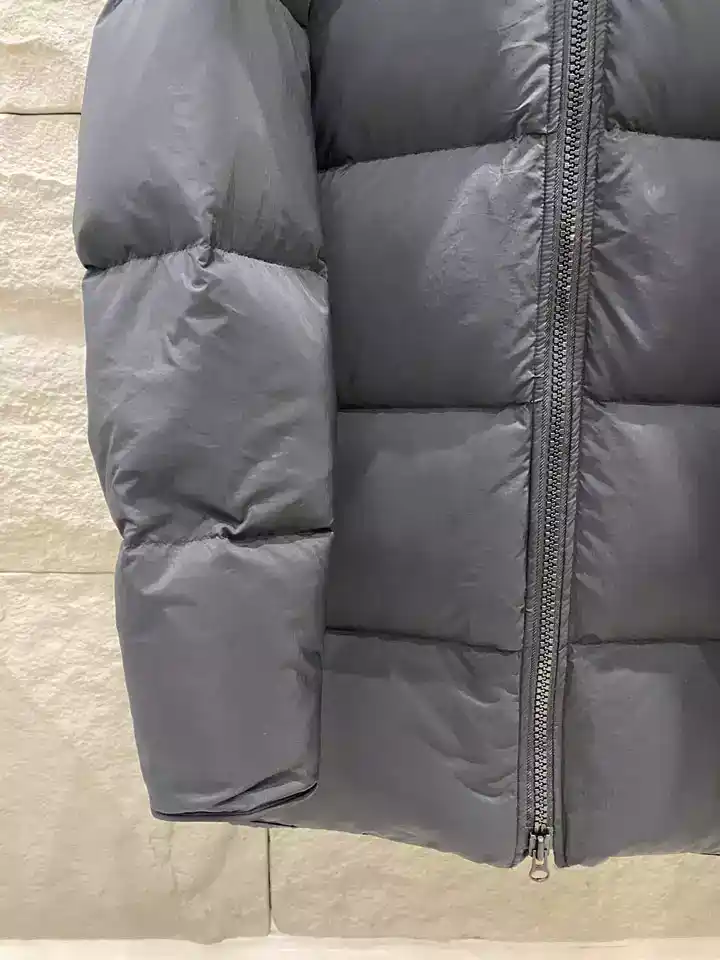 Canada-Goose-Lawrence-Puffer-Jacket-CG019-9.webp