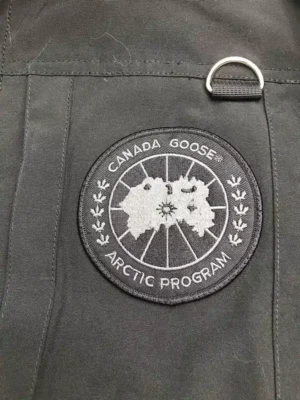 Canada-Goose-Macculloch-Parka-Black-Label-CG045-1.webp