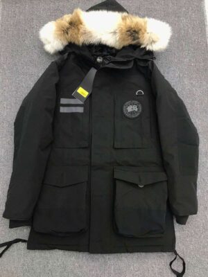 Canada-Goose-Macculloch-Parka-Black-Label-CG045.jpg