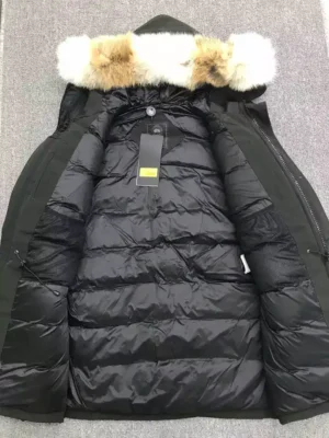 Canada-Goose-Macculloch-Parka-Black-Label-CG045-7.webp