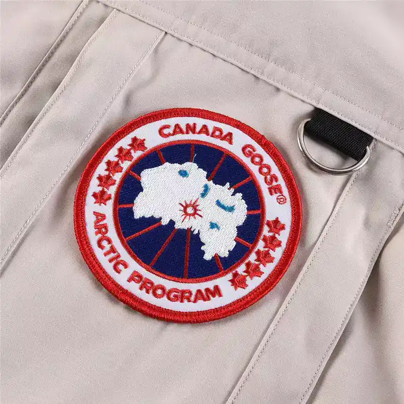 Canada-Goose-Macculloch-Parka-CG044-1.webp