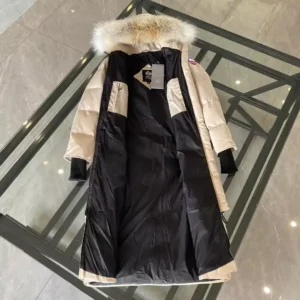 Canada-Goose-Mystique-Parka-CG068-2.webp