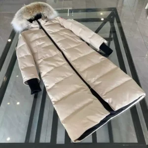 Canada-Goose-Mystique-Parka-CG068-3.webp