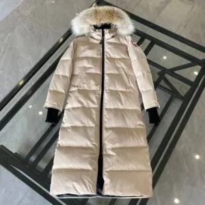 Canada-Goose-Mystique-Parka-CG068.jpg