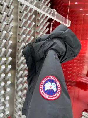 Canada-Goose-Parka-CG052-8.webp