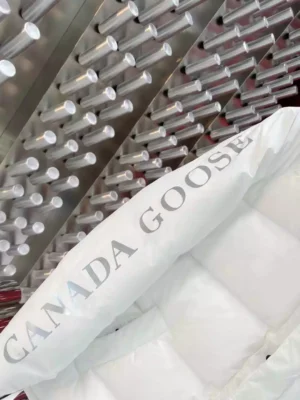 Canada-Goose-Parka-CG053-6.webp