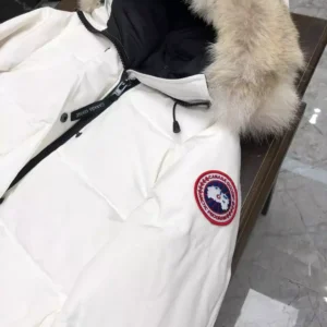 Canada-Goose-Shelburne-Parka-CG059-5.webp