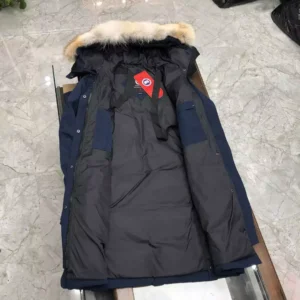 Canada-Goose-Shelburne-Parka-CG060-2.webp