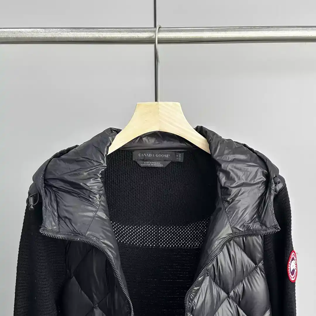 Canada-Goose-Womens-Hybridge-Quilted-Knit-Hoody-CG051-8.webp
