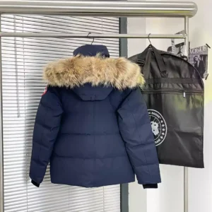 Canada-Goose-Wyndham-Parka-Heritage-CG028-5.webp