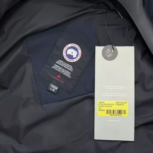Canada-Goose-Wyndham-Parka-Heritage-CG028-6.webp